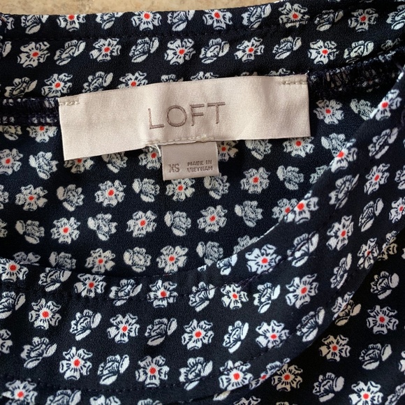 LOFT Floral Print Sleeveless Top XS NWOT - Picture 3 of 6